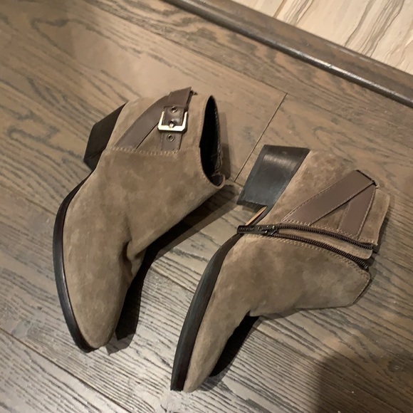 Aquatalia booties - Picture 3 of 7